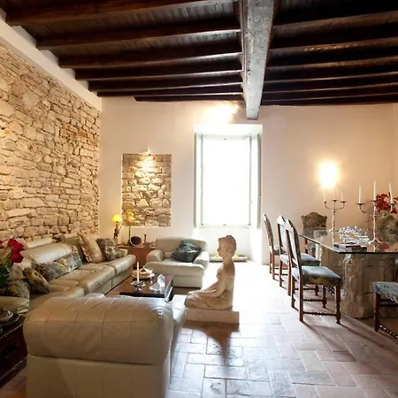 Beautiful Medieval House W Pool In Center * Spoleto